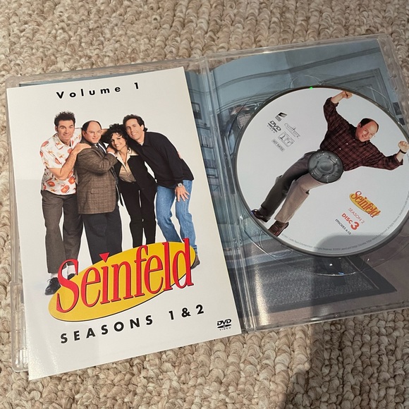 Seinfeld DVD boxset for Seasons 1 and 2 - Picture 4 of 6